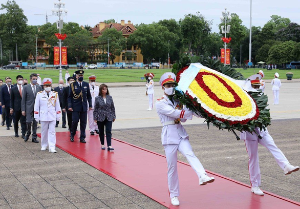 越共中央总书记阮富仲与希腊总统卡特里娜·萨克拉罗普卢举行会谈 越共中央总书记阮富仲与希腊总统卡特里娜·萨克拉罗普卢举行会谈