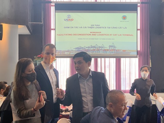 Nhiều đại biểu trao đổi giải pháp giảm ủn tắc tại cảng Cát Lái, TPHCM Nhiều đại biểu trao đổi giải pháp giảm ủn tắc tại cảng Cát Lái, TPHCM