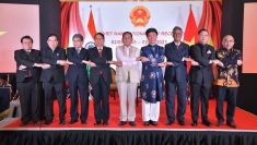 越南驻外使领馆和使团举行国庆76周年庆祝活动