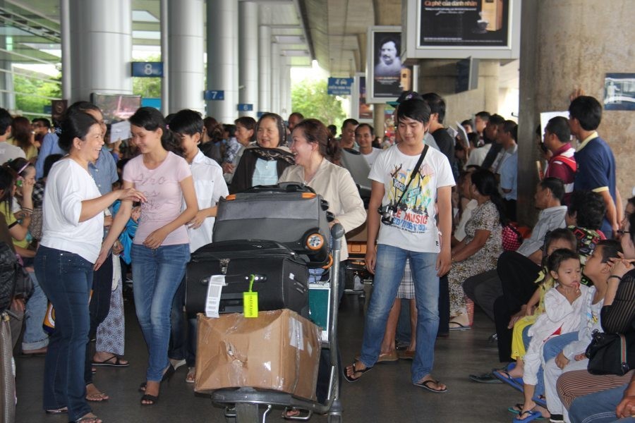 Overseas Vietnamese Look Forward to Reopening International Flights Overseas Vietnamese Look Forward to Reopening International Flights