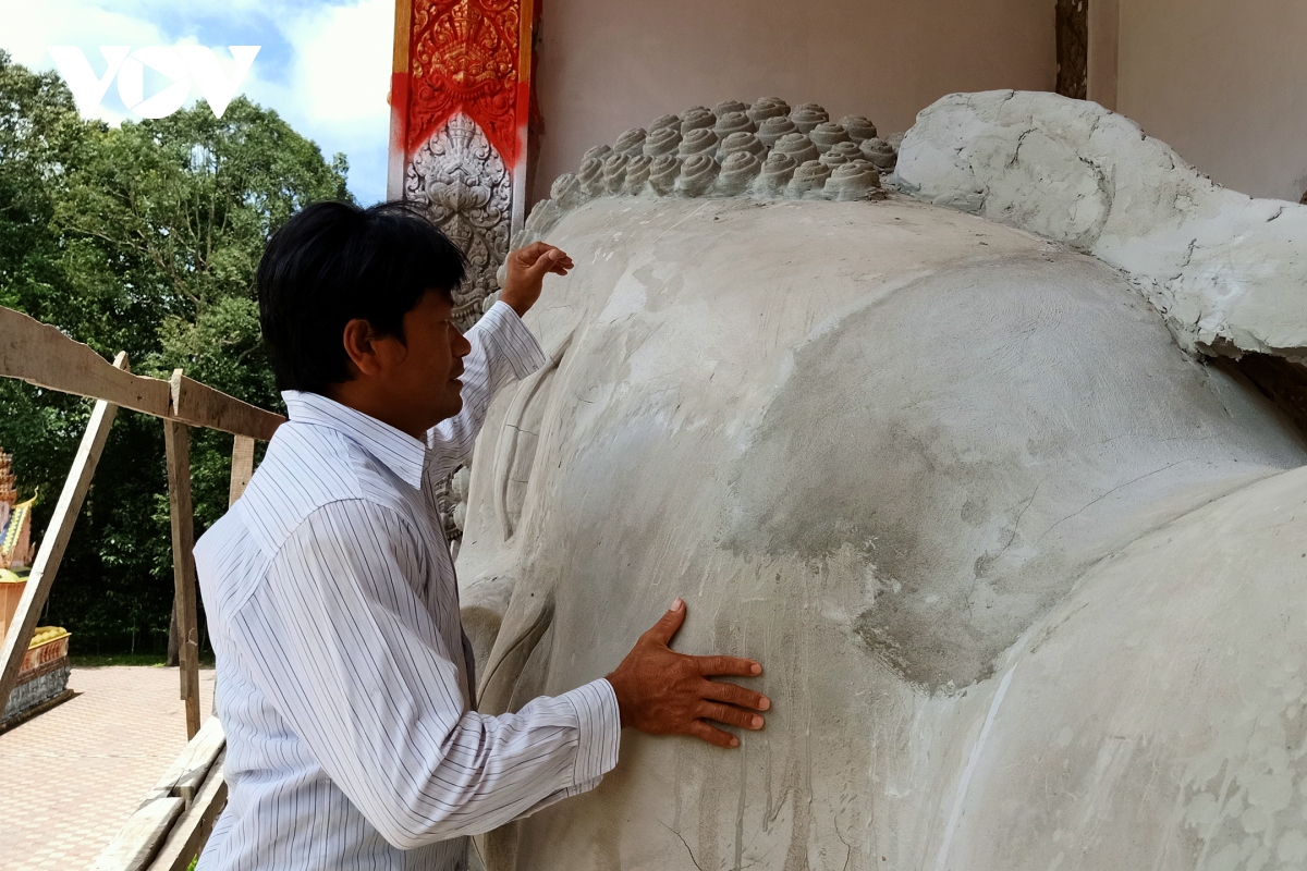 gặp gỡ nghệ nhân đam mê văn hóa, kiến trúc truyền thống khmer hình ảnh 2 gap go nghe nhan dam me van hoa, kien truc truyen thong khmer hinh anh 2