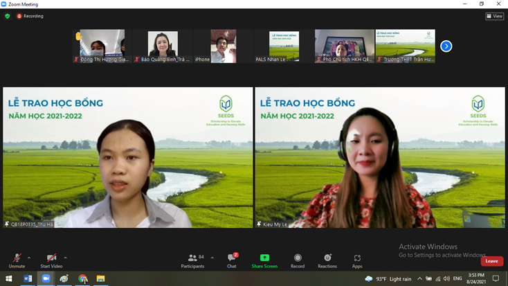 Quảng Bình: học sinh có gia cảnh khó khăn được hỗ trợ học bổng Quảng Bình: học sinh có gia cảnh khó khăn được hỗ trợ học bổng