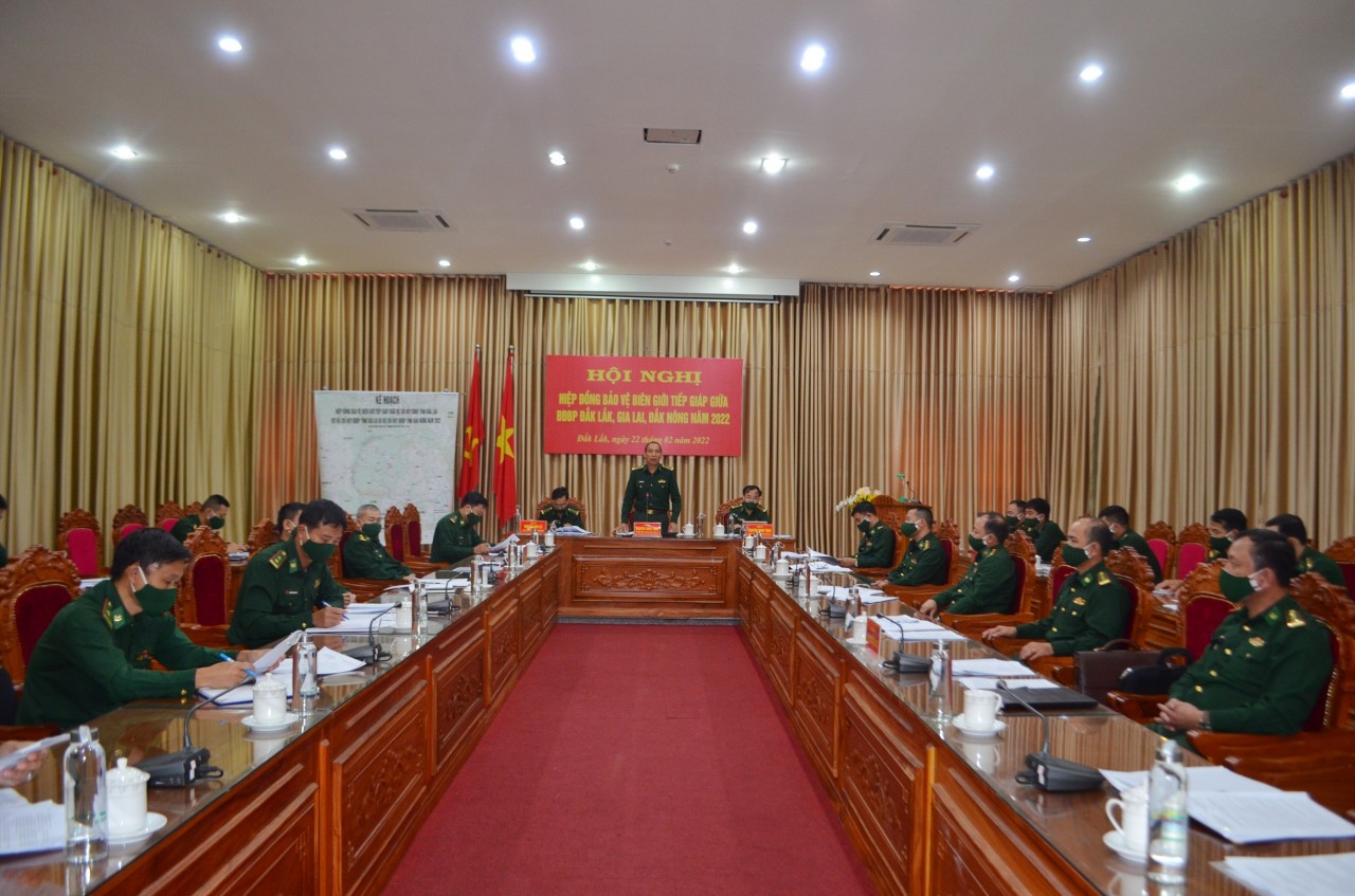Hiệp đồng bảo vệ vững chắc biên giới 3 tỉnh Đắk Lắk - Đắk Nông - Gia Lai Hiệp đồng bảo vệ vững chắc biên giới 3 tỉnh Đắk Lắk - Đắk Nông - Gia Lai