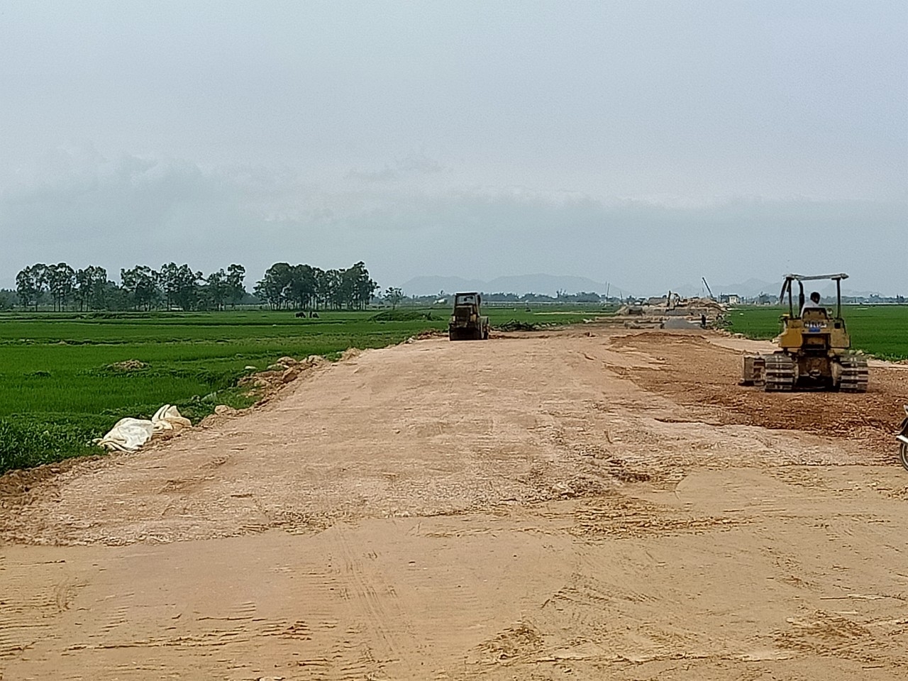 Hà Tĩnh: Cầu Thọ Tường hơn 200 tỷ đồng dùng đất san lấp trái quy định ha tinh cau tho tuong hon 200 ty dong dung