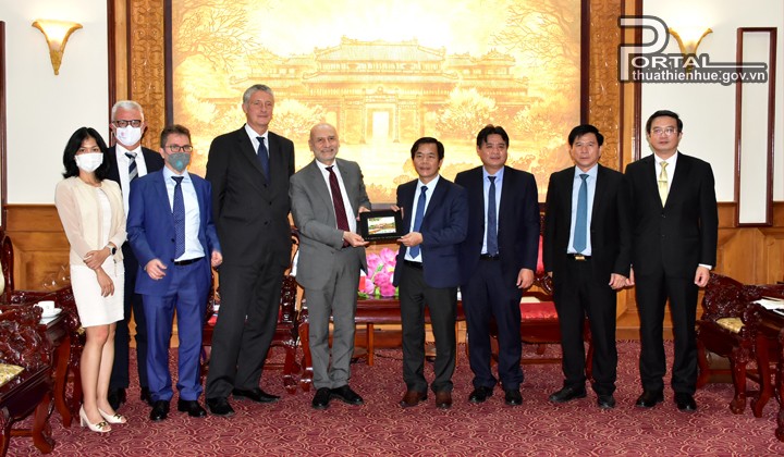 Thừa Thiên Huế tăng cường hợp tác toàn diện với các địa phương của Italia Thừa Thiên Huế tăng cường hợp tác toàn diện với các địa phương của Italia