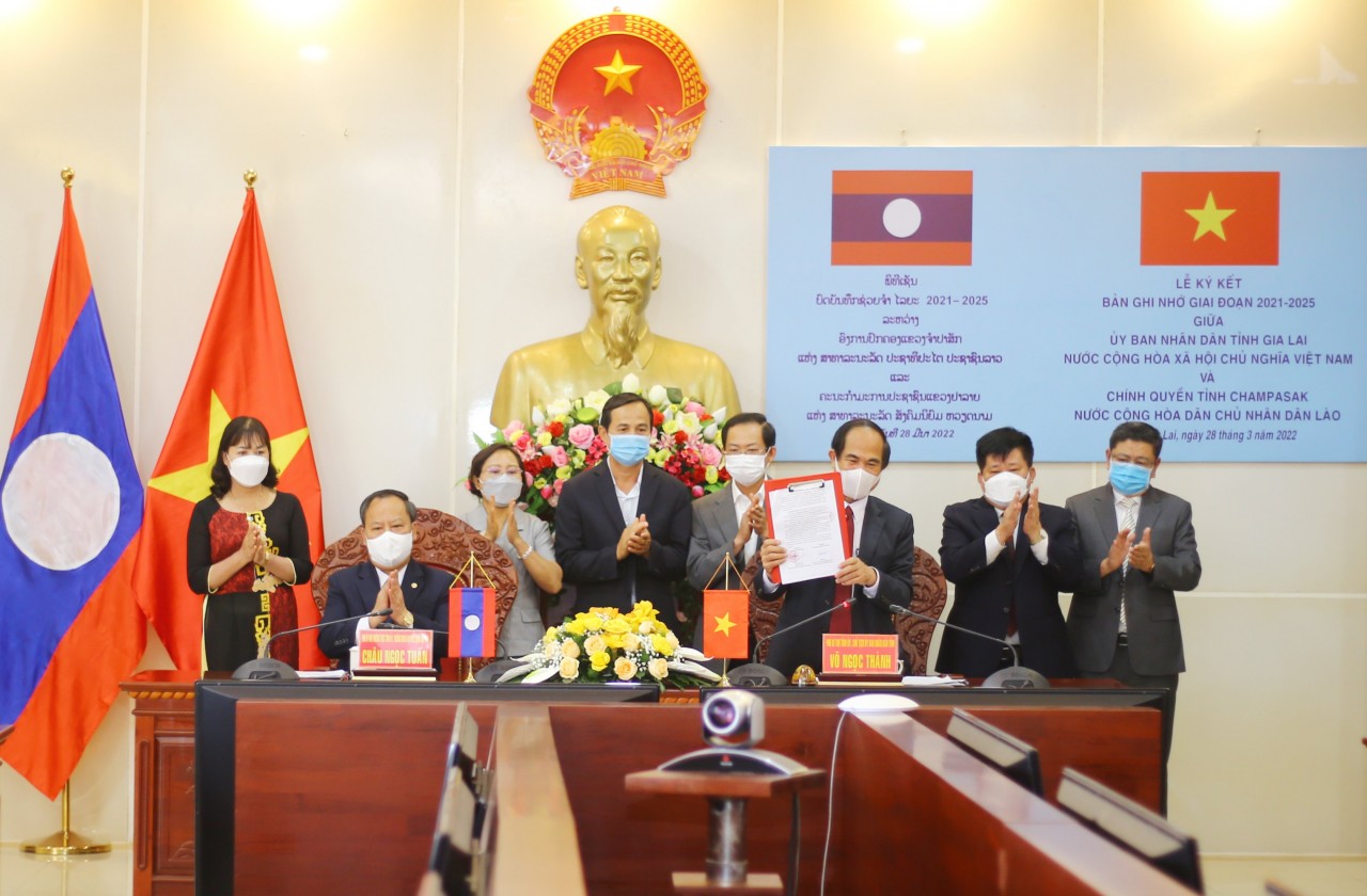 Quan hệ hợp tác giữa Gia Lai (Việt Nam) và Champasak (Lào) ngày càng phát triển Quan hệ hợp tác giữa Gia Lai (Việt Nam) và Champasak (Lào) ngày càng phát triển