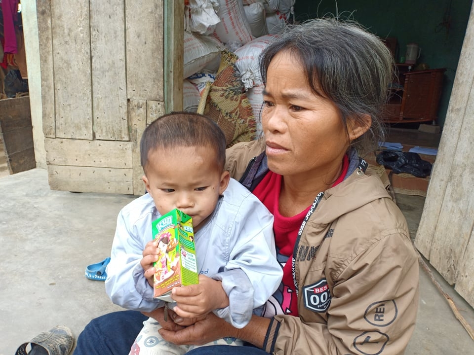 Lời khẩn cầu của “chị Dậu” gánh cả gia đình mắc bệnh hiểm nghèo không tiền cứu chữa Lời khẩn cầu của “chị Dậu” gánh cả gia đình mắc bệnh hiểm nghèo không tiền cứu chữa