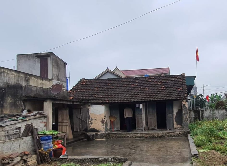 Nghệ An: Bàn giao ngôi nhà tình nghĩa cho cụ bà neo đơn có hoàn cảnh khó khăn Nghệ An: Bàn giao ngôi nhà tình nghĩa cho cụ bà neo đơn có hoàn cảnh khó khăn