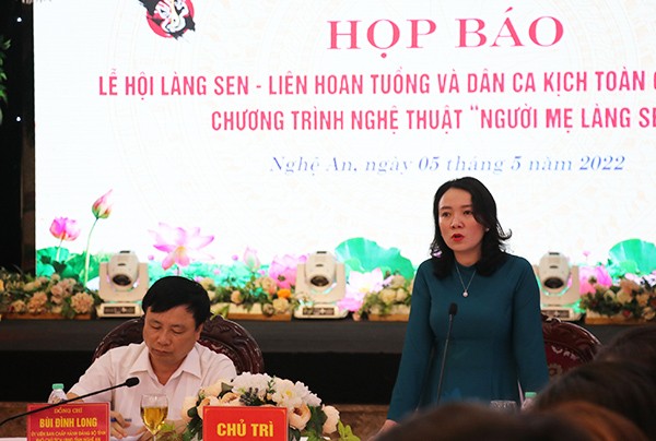 Ngày 17-28/5 tại Nghệ An tổ chức Lễ hội Làng Sen – Liên hoan Tuồng và Dân ca kịch toàn quốc Ngày 17-28/5 tại Nghệ An tổ chức Lễ hội Làng Sen – Liên hoan Tuồng và Dân ca kịch toàn quốc