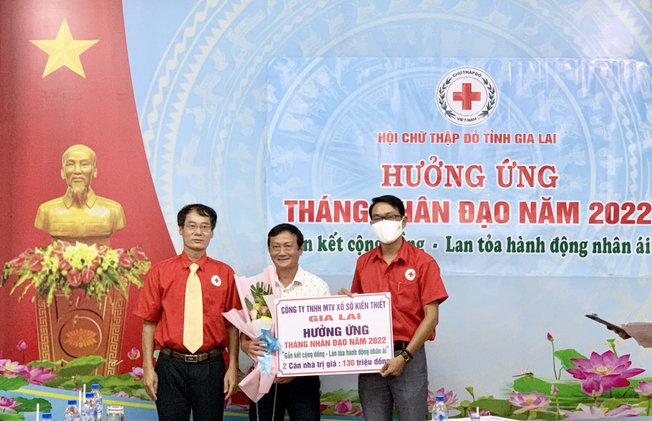 Tiếp nhận gần 7 tỷ đồng hưởng ứng “Tháng Nhân đạo năm 2022” tại Gia Lai Tiếp nhận gần 7 tỷ đồng hưởng ứng “Tháng Nhân đạo năm 2022” tại Gia Lai