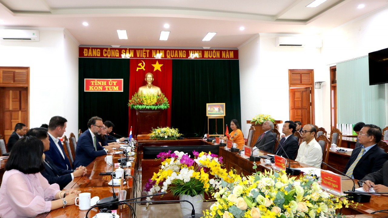 Kon Tum sẽ là đối tác tin cậy, lâu dài, bền vững của các tập đoàn, doanh nghiệp Hà Lan Kon Tum sẽ là đối tác tin cậy, lâu dài, bền vững của các tập đoàn, doanh nghiệp Hà Lan