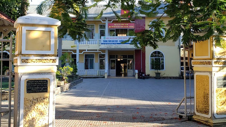 Hiệp hội Enfance Espoir (Pháp) hỗ trợ trẻ em khiếm thị tại Thừa Thiên Huế Hiệp hội Enfance Espoir (Pháp) hỗ trợ trẻ em khiếm thị tại Thừa Thiên Huế