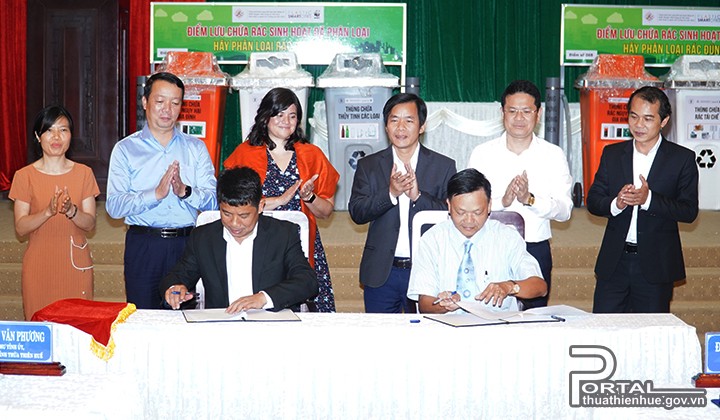 (WWF Na Uy) hỗ trợ 468 thùng lưu chứa rác cho thành phố Huế (WWF Na Uy) hỗ trợ 468 thùng lưu chứa rác cho thành phố Huế