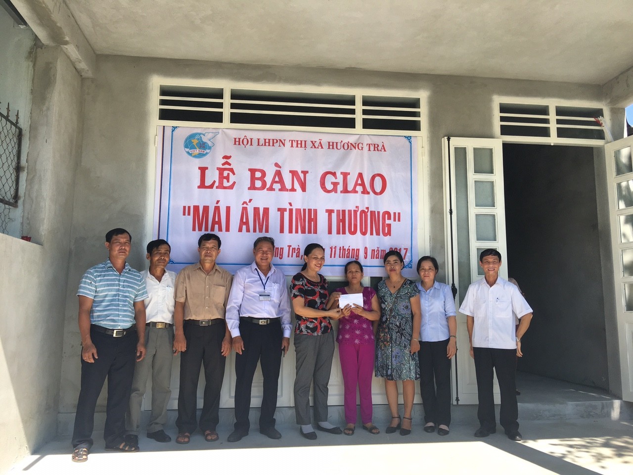 Blue Dragon Children’s Foundation tài trợ gần 3,5 tỷ cho phụ nữ nghèo tại Thừa Thiên Huế Blue Dragon Children’s Foundation tài trợ gần 3,5 tỷ cho phụ nữ nghèo tại Thừa Thiên Huế