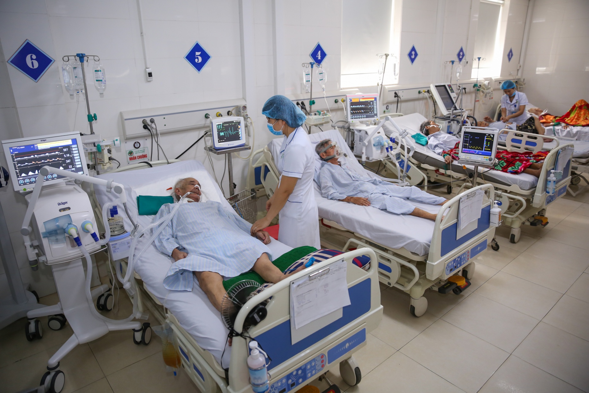 Mô hình bệnh viện Thông minh – Chuyên nghiệp – Hiện đại ở BVĐK thành phố Vinh mo hinh benh vien thong minh chuyen nghiep hien dai o bvdk thanh pho vinh