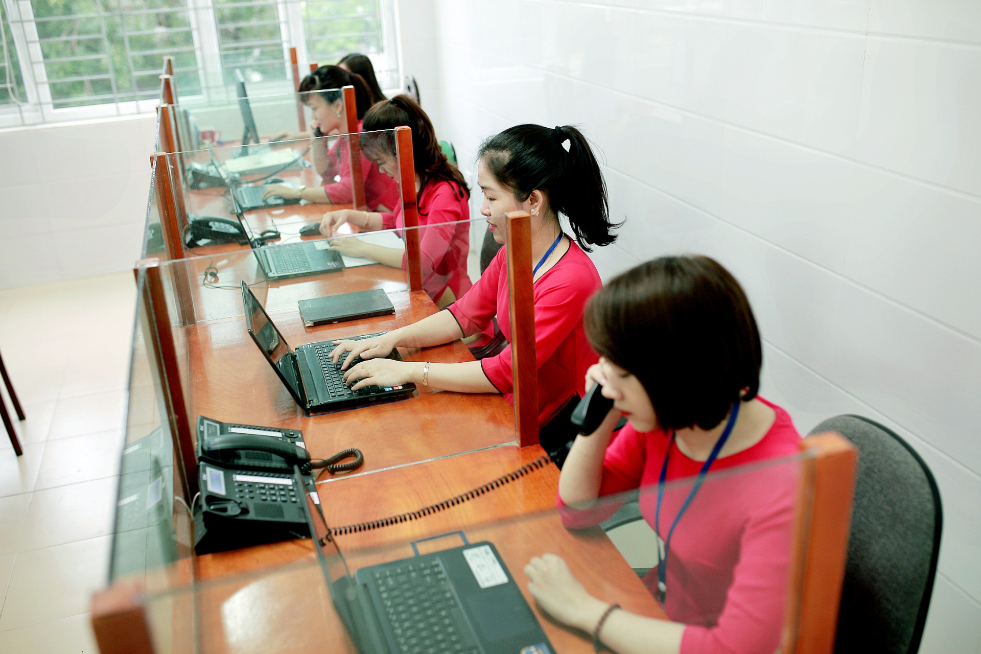 Mô hình bệnh viện Thông minh – Chuyên nghiệp – Hiện đại ở BVĐK thành phố Vinh mo hinh benh vien thong minh chuyen nghiep hien dai o bvdk thanh pho vinh