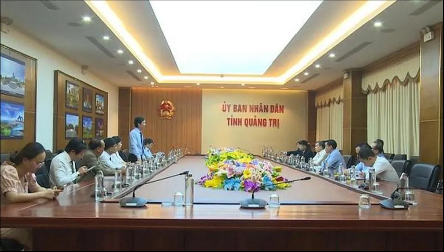 Tỉnh Quảng Trị tiếp các đoàn ngoại giao và bà con kiều bào Lào, Thái Lan Tỉnh Quảng Trị tiếp các đoàn ngoại giao và bà con kiều bào Lào, Thái Lan