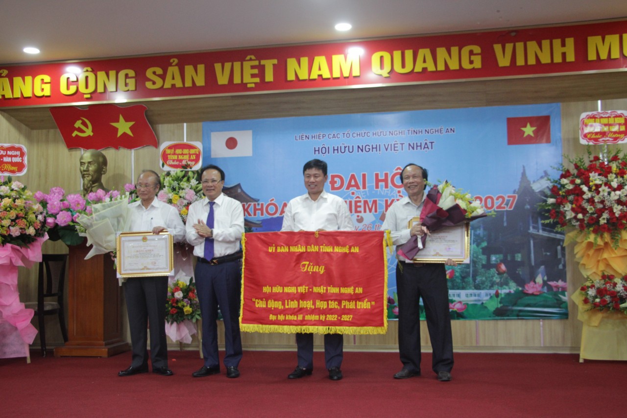 Vun đắp mối quan hệ hữu nghị giữa Việt Nam - Nhật Bản ngày càng bền chặt Vun đắp mối quan hệ hữu nghị giữa Việt Nam - Nhật Bản ngày càng bền chặt