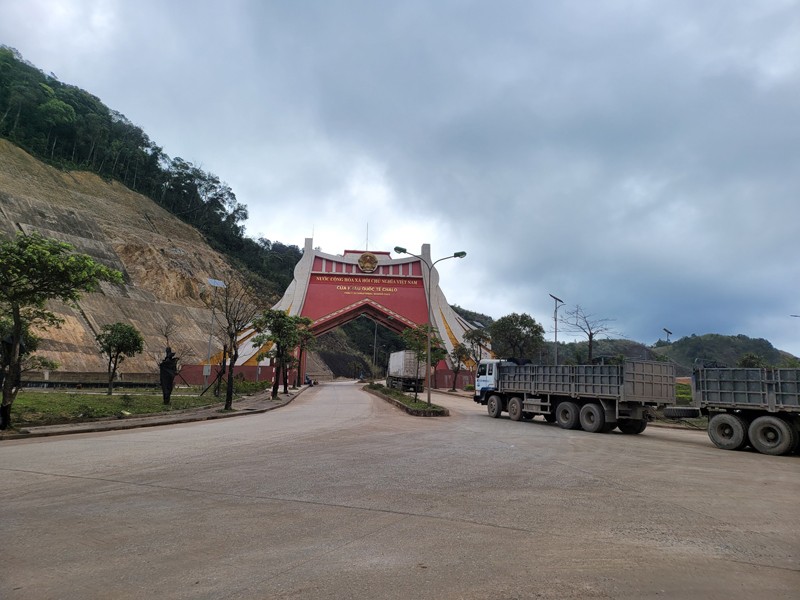 Quảng Bình đẩy mạnh hợp tác phát triển thương mại biên giới giữa Việt Nam – Lào Quảng Bình đẩy mạnh hợp tác phát triển thương mại biên giới giữa Việt Nam – Lào