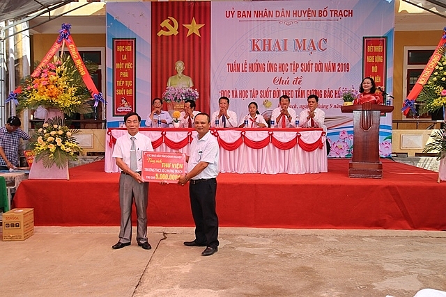 Quảng Bình: Phát động tuần lễ với chủ đề: “Đọc và học tập suốt đời theo tấm gương Bác Hồ vĩ đại” quang binh phat dong tuan le voi chu de doc va hoc tap suot doi theo tam guong bac ho vi dai