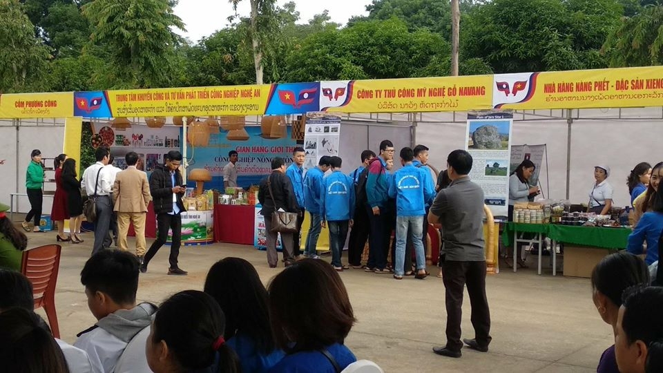 Tưng bừng Ngày hội "Thắm tình hữu nghị đặc biệt Việt Nam - Lào" tại Nghệ An tung bung ngay hoi tham tinh huu nghi dac biet viet nam lao tai nghe an