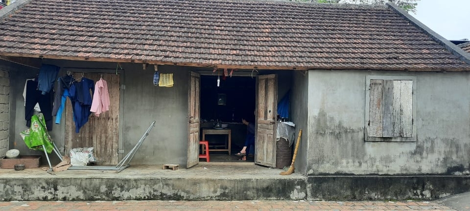 Nghệ An: 17 năm sống chung với căn bệnh viêm cột sống dính khớp vì không có tiền chữa trị Nghệ An: 17 năm sống chung với căn bệnh viêm cột sống dính khớp vì không có tiền chữa trị