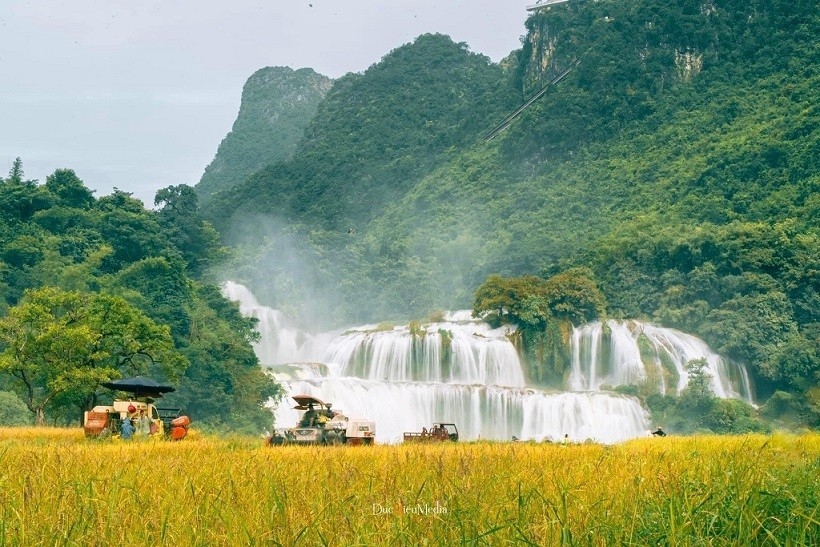 ວາລະສານ ອາເມລິກາ: ນ້ຳຕົກ ບ້ານຢົກ ແມ່ນໜຶ່ງໃນ 21 ນ້ຳຕົກທີ່ສວຍງາມທີ່ສຸດໃນໂລກ