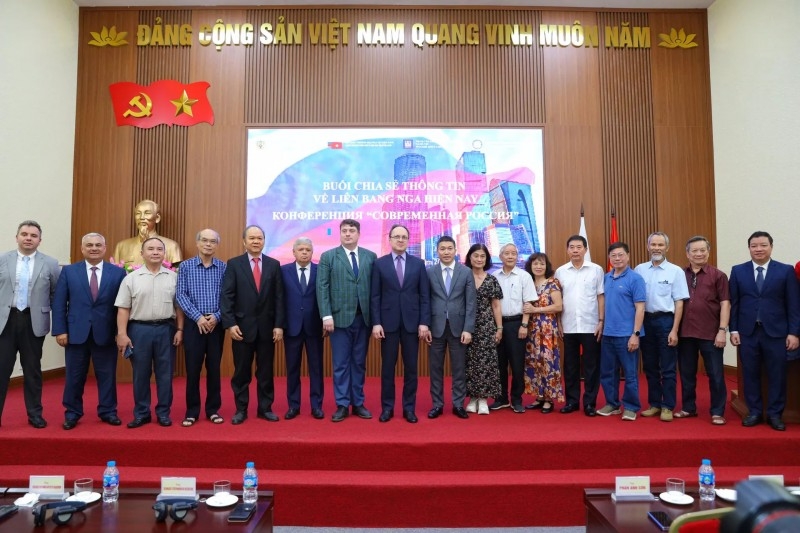 ການທູດປະຊາຊົນ - ກຸນແຈຄຳທີ່ຜູກພັນສາຍພົວພັນມິດຕະພາບລະຫວ່າງ ຫວຽດນາມ ແລະ ສະຫະພັນ ລັດເຊຍ ການທູດປະຊາຊົນ - ກຸນແຈຄຳທີ່ຜູກພັນສາຍພົວພັນມິດຕະພາບລະຫວ່າງ ຫວຽດນາມ ແລະ ສະຫະພັນ ລັດເຊຍ