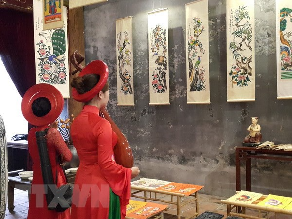 Folk paintings are displayed at Kim Ngan temple, at 42 Hang Bac street, in hanoi's Old Quarter. (Photo: VNA) 3424 ttxvn dinhkimngan170119 poeq