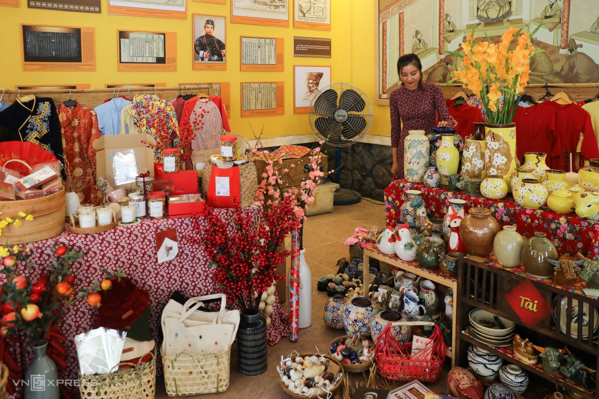 saigon tet images of 100 years ago recreated