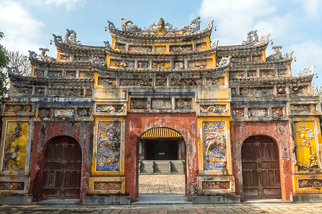 1255 hue monument vietnam vacation packages