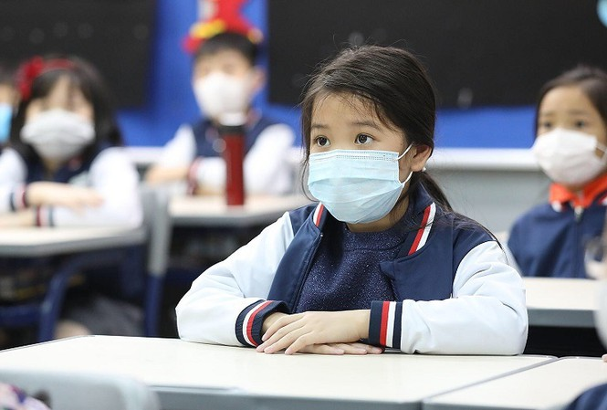 Students will stay at home after Tet (Photo: VnExpress) 4414 hoc sinh oizt