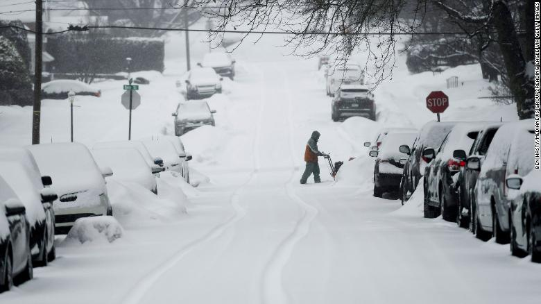 deadly winter storm leaves texas struggle to find supplies and fight the freezing cold