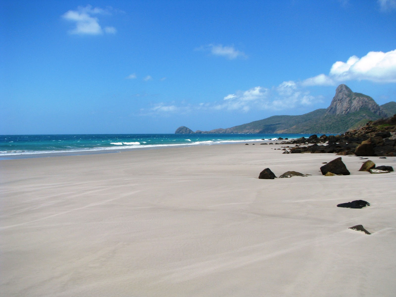 Island’s the most beautiful beaches – Beach Cowardly (Photo: Condaoresorts) 1137 img 1538