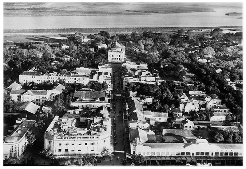 A scene of Hanoi in 1930 (Documentary photo). A scene of Hanoi in 1930 (Documentary photo).
