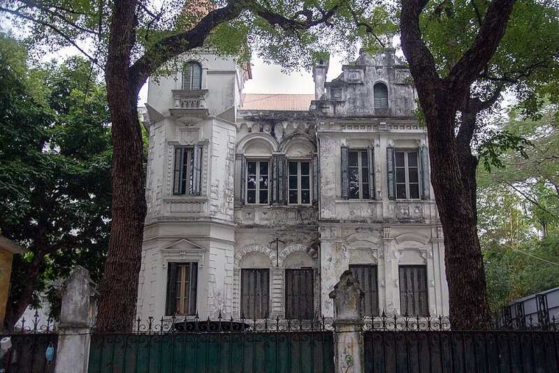 The villa on 51 Tran Hung Dao Street is still used as the headquarters of the Alliance of Arts and Literature Associations of Vietnam. Photo: Baoxaydung The villa on 51 Tran Hung Dao Street is still used as the headquarters of the Alliance of Arts and Literature Associations of Vietnam. Photo: Baoxaydung