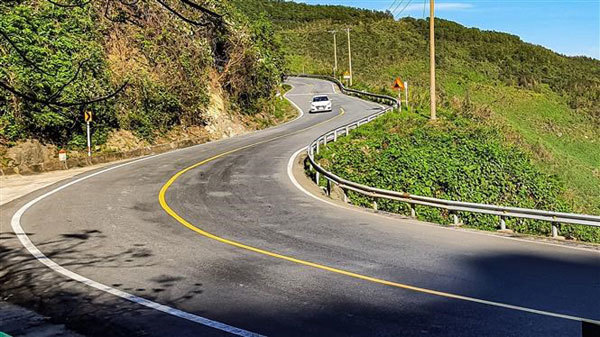 0644-hai-van-pass-the-best-coast-road-in-central-vietnam-1