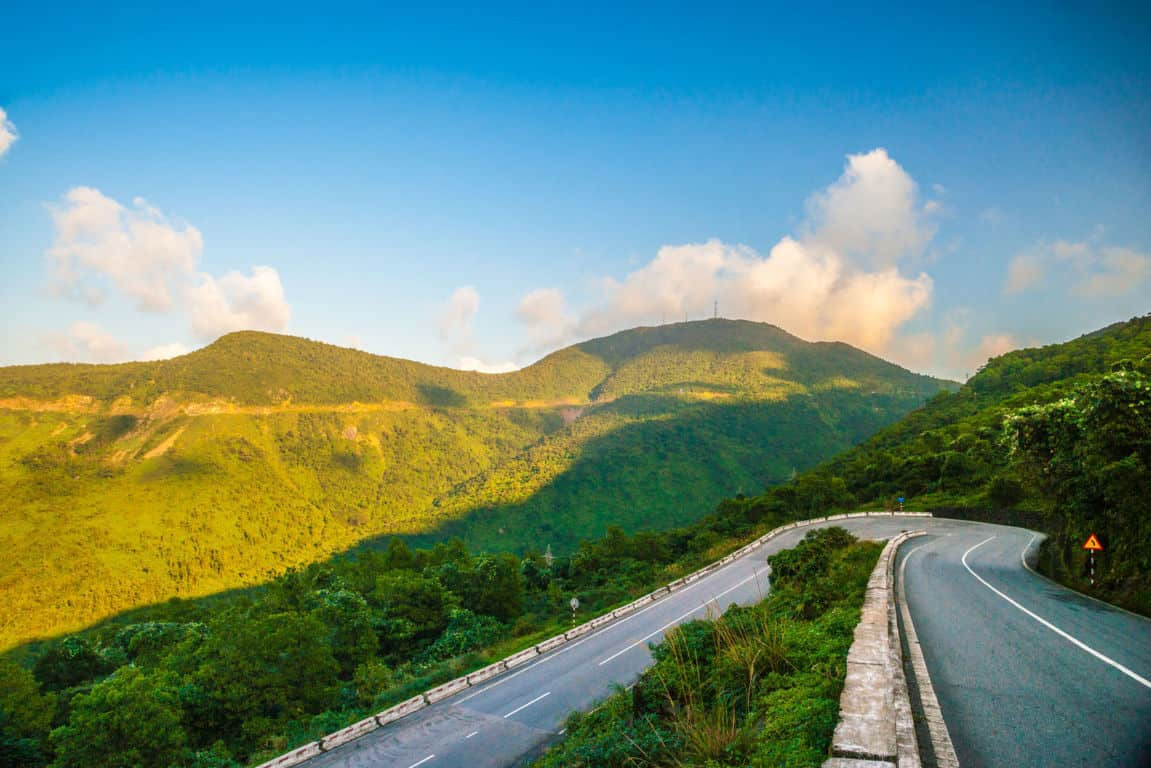 1112-hai-van-pass-2