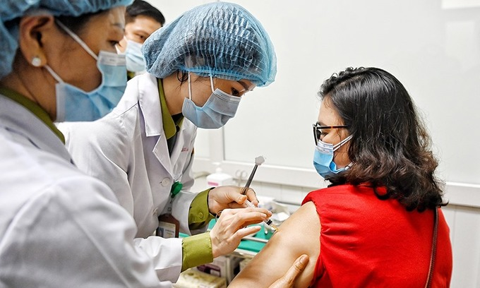 vaccine shots ready for 13 localities with covid 19 outbreaks in vietnam