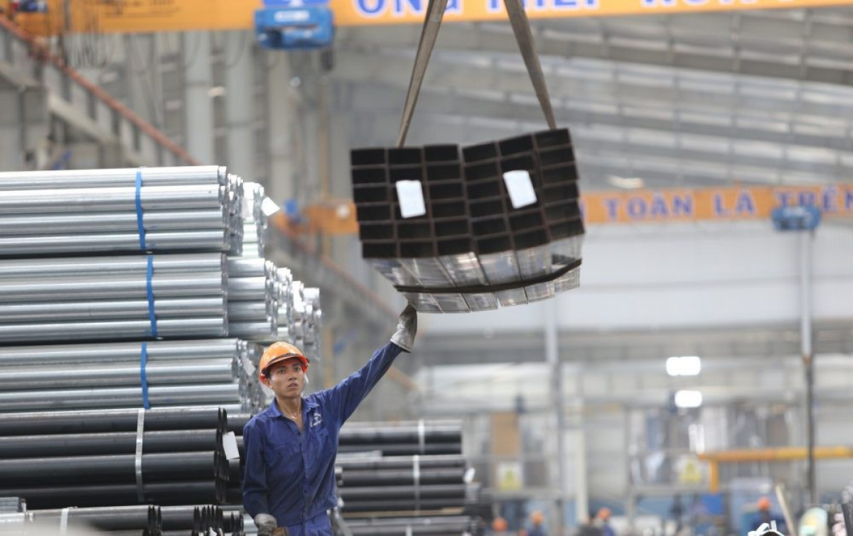 0410-hoa-phat-no-tang-cung-loi-nhuan1605636997