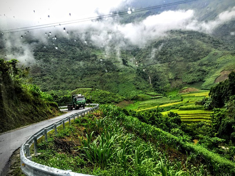Photo: Wikimedia 3621-800px-minh-tc3a2n-ve1bb8b-xuyc3aan-hc3a0-giang-vietnam-panoramio-5