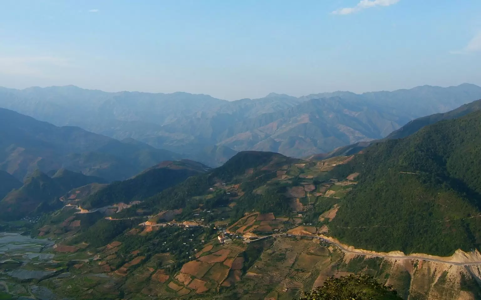 Khau Pha Pass in Yen Bai is one of the four greatest passes in northwest Vietnam. (Photo: Vietnamtravel) Khau Pha Pass in Yen Bai is one of the four greatest passes in northwest Vietnam. (Photo: Vietnamtravel)
