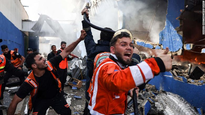 Violence erupts after clashes in Jerusalem (Photo: CNN) Violence erupts after clashes in Jerusalem (Photo: CNN)
