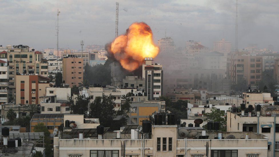 Buildings in Gaza were destroyed in Israeli air strikes early on Tuesday (Photo: Reuters) Buildings in Gaza were destroyed in Israeli air strikes early on Tuesday (Photo: Reuters)