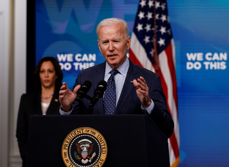U.S. President Joe Biden delivers remarks on his administration's coronavirus disease (COVID-19) response, as Vice President Kamala Harris stands by in the Eisenhower Executive Office Building's South Court Auditorium at the White House in Washington, U.S., June 2, 2021. REUTERS/Carlos Barria U.S. President Joe Biden delivers remarks on his administration's coronavirus disease (COVID-19) response, as Vice President Kamala Harris stands by in the Eisenhower Executive Office Building's South Court Auditorium at the White House in Washington, U.S., June 2, 2021. REUTERS/Carlos Barria