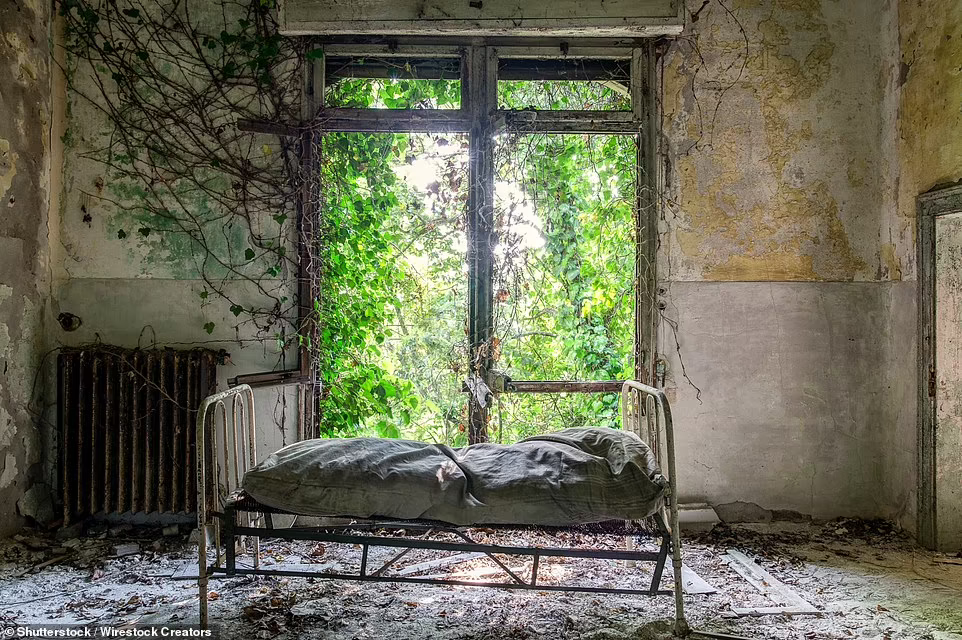 Fascinating Remnants of Bygone Times Attract Tourists Around The World Fascinating Remnants of Bygone Times Attract Tourists Around The World