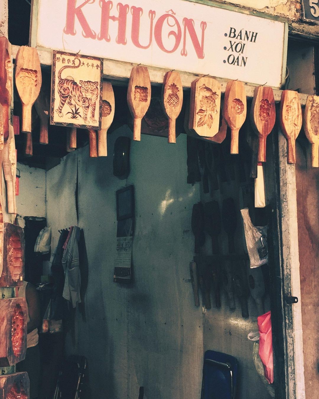 Hang Quat Street - Photo: @xuantienne Hang Quat Street - Photo: @xuantienne