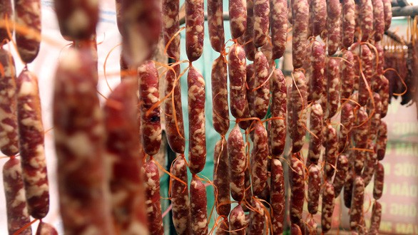 Lap Xuong is dry-cured in Nghe An Province, Vietnam. Photo: Dao Tho/ Tuoi Tre Lap Xuong is dry-cured in Nghe An Province, Vietnam. Photo: Dao Tho/ Tuoi Tre