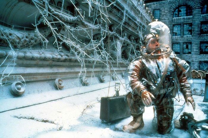 Bruce Willis in 12 Monkeys. Photo: Universal Pictures Bruce Willis in 12 Monkeys. Photo: Universal Pictures