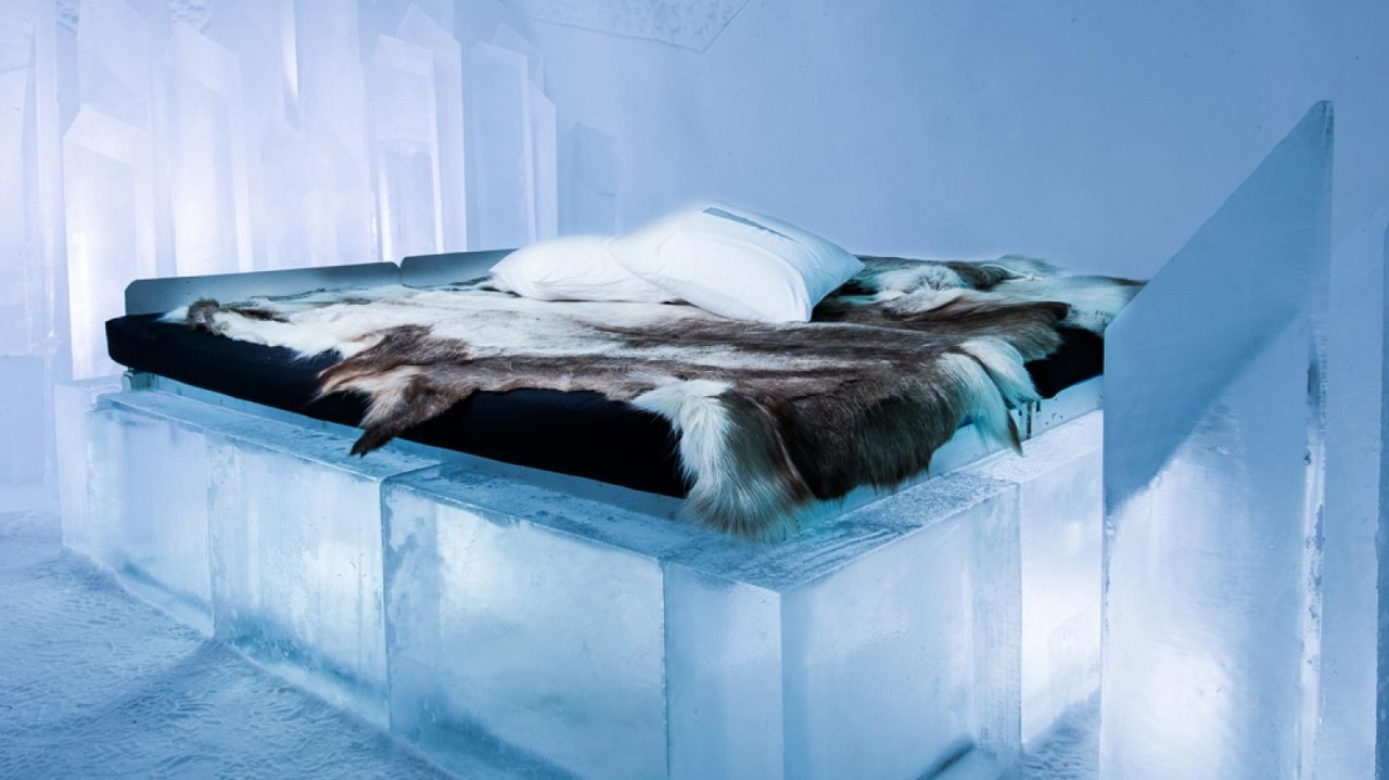 Bedroom at Icehotel. Photo: Ice Hotel Bedroom at Icehotel. Photo: Ice Hotel